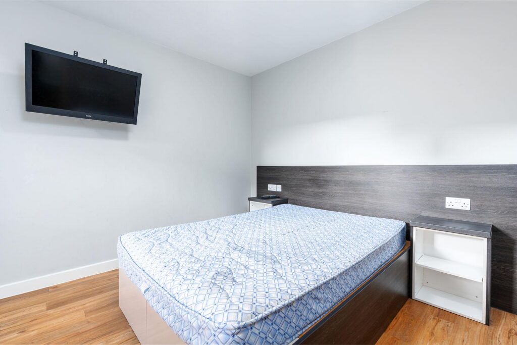 One Bedroom Apartment
